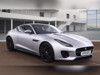 2019 (19) - 3.0 Supercharged V6 R-Dynamic 2dr Auto