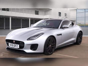 Used Jaguar F-Type 2019 for sale - 76900739: Photo
