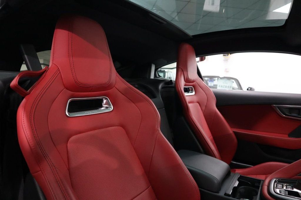 Used Jaguar F-Type 2019 for sale - 76900739: Photo 5