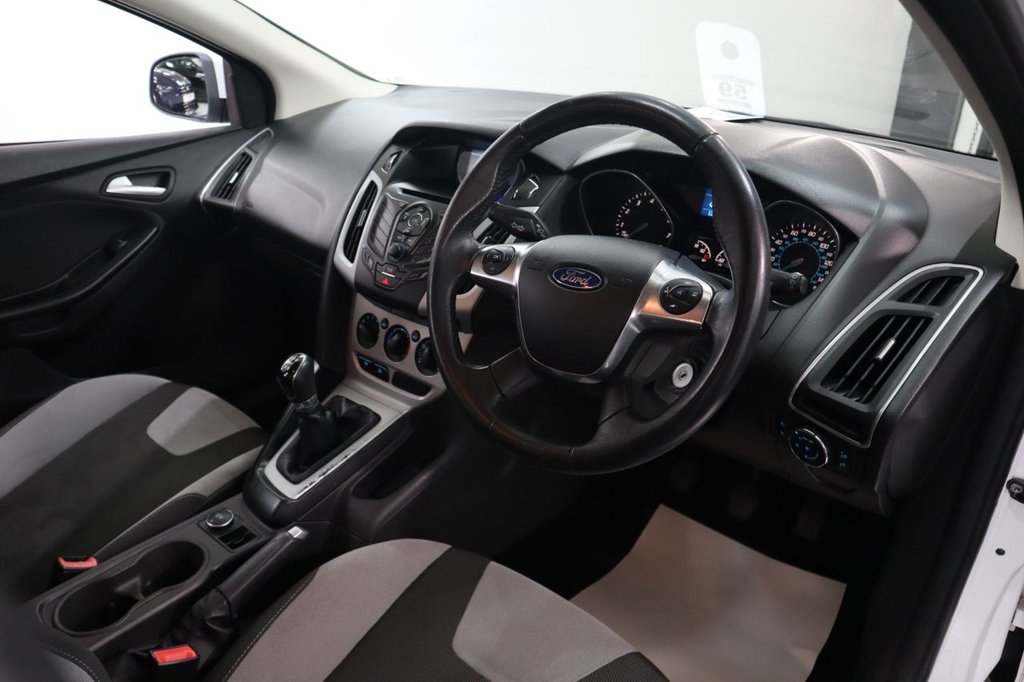 Used Ford Focus 2014 for sale - 76118439: Photo 17