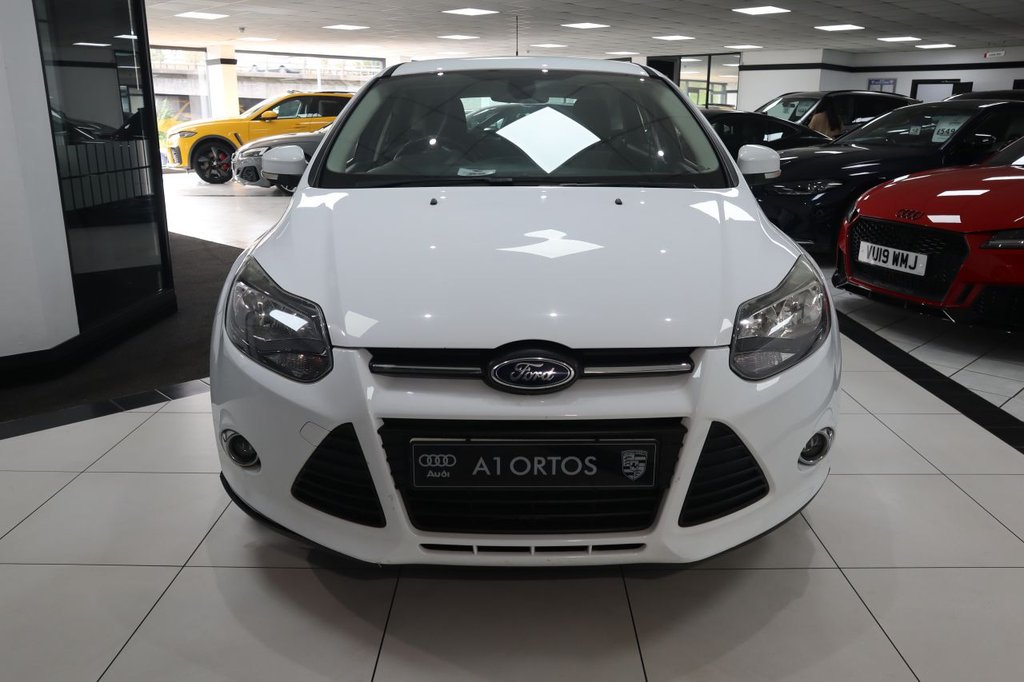Used Ford Focus 2014 for sale - 76118439: Photo 2