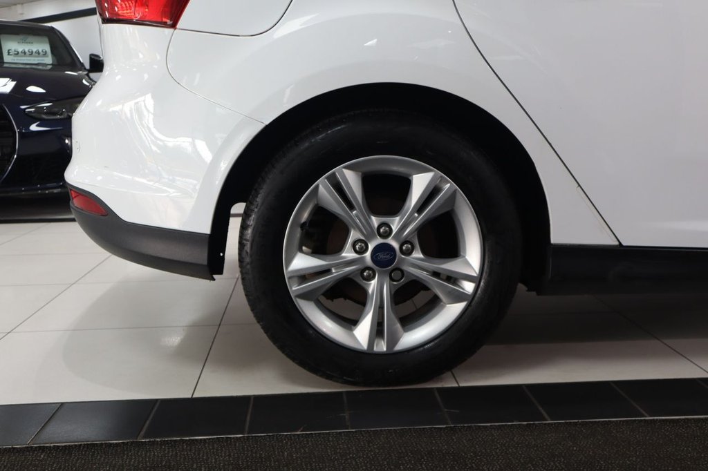 Used Ford Focus 2014 for sale - 76118439: Photo 8