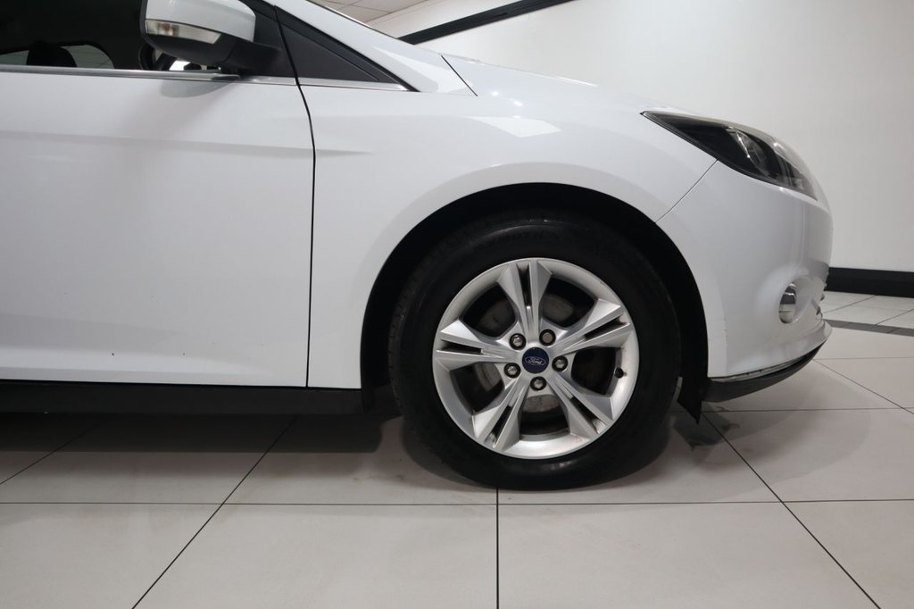 Used Ford Focus 2014 for sale - 76118439: Photo 9