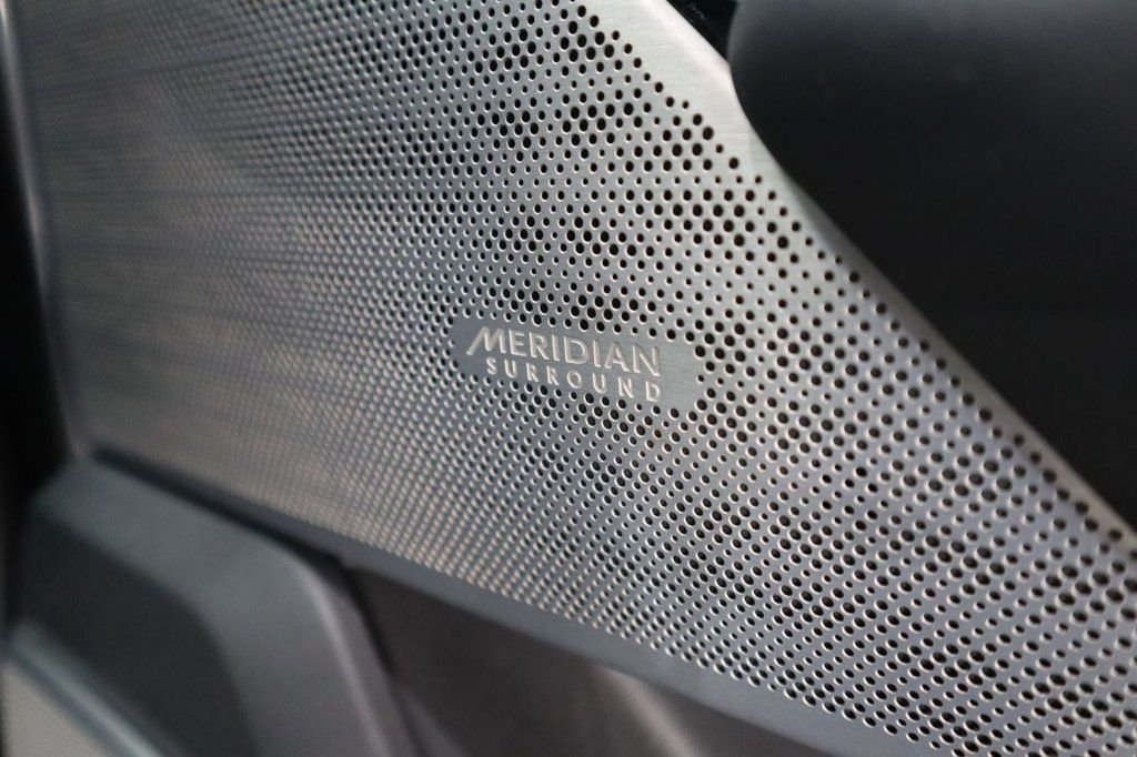 Used Land Rover Range Rover Velar 2019 for sale - 76798150: Photo 10