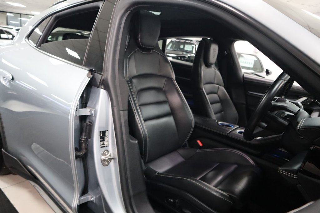 Used Porsche Taycan 2022 for sale - 77551689: Photo 19