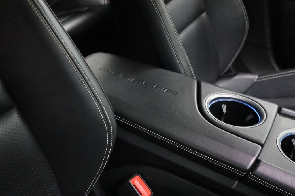 Used Porsche Taycan 2022 for sale - 77551689: Photo 22