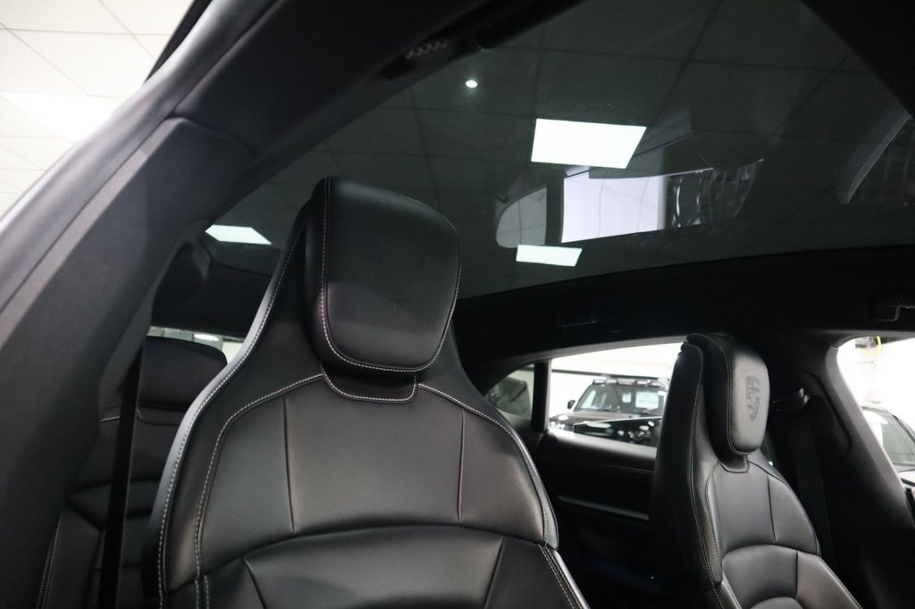 Used Porsche Taycan 2022 for sale - 77551689: Photo 3