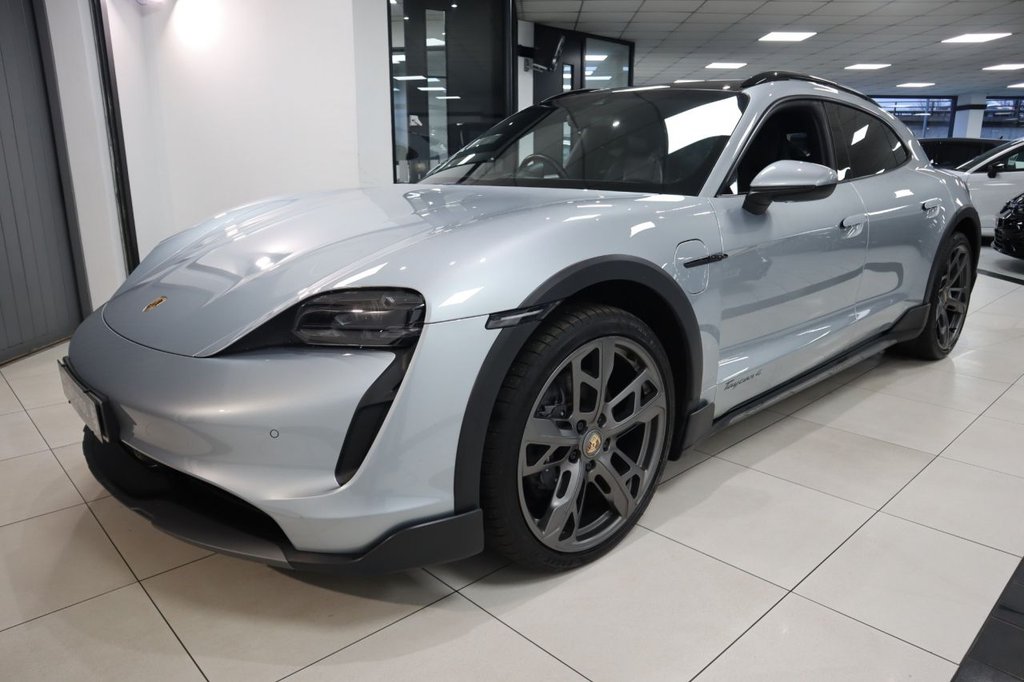 Used Porsche Taycan 2022 for sale - 77551689: Photo 5