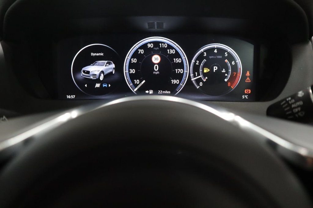 Used Jaguar F-Pace 2017 for sale - 76132465: Photo 21