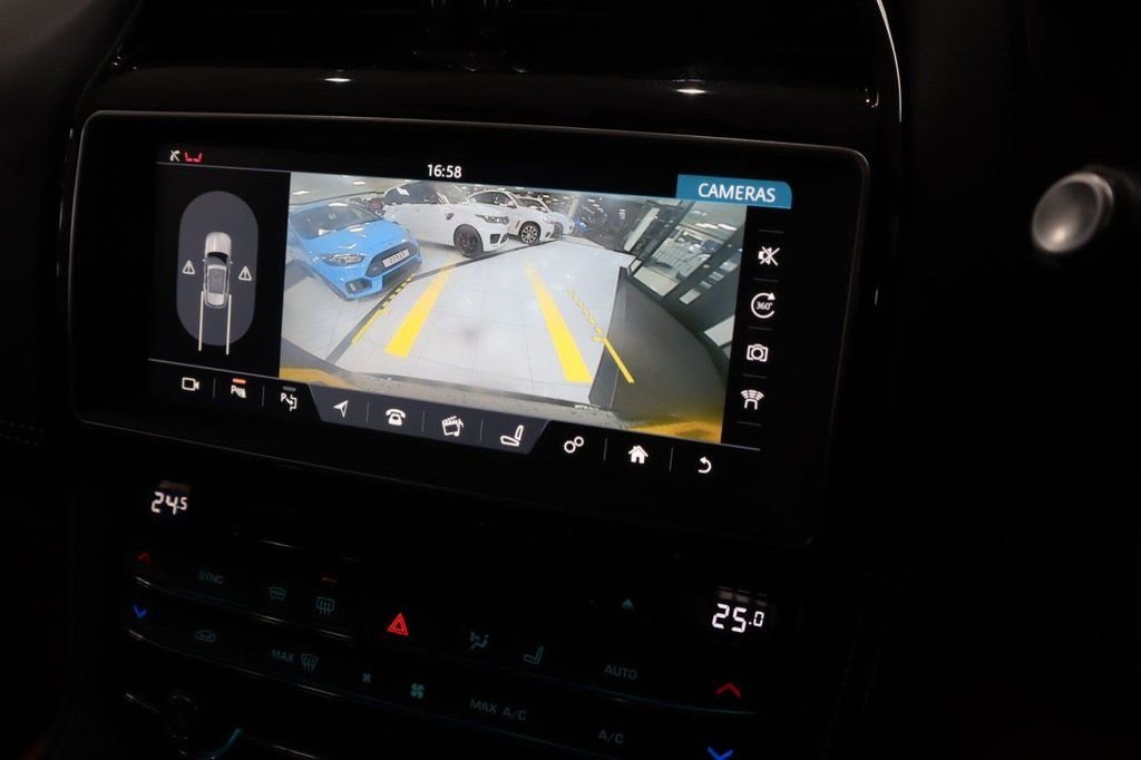 Used Jaguar F-Pace 2017 for sale - 76132465: Photo 25