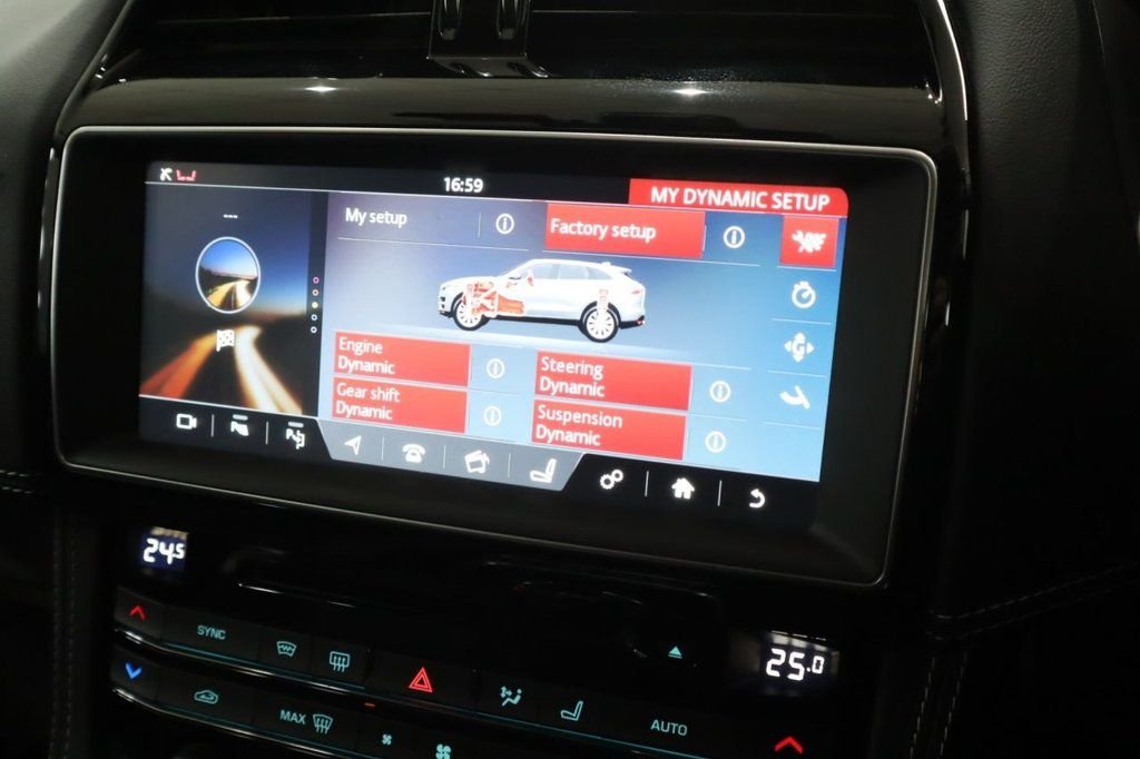 Used Jaguar F-Pace 2017 for sale - 76132465: Photo 31