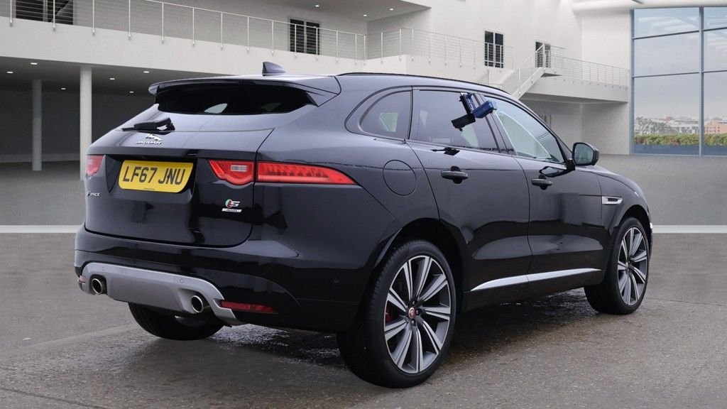Used Jaguar F-Pace 2017 for sale - 76132465: Photo 5