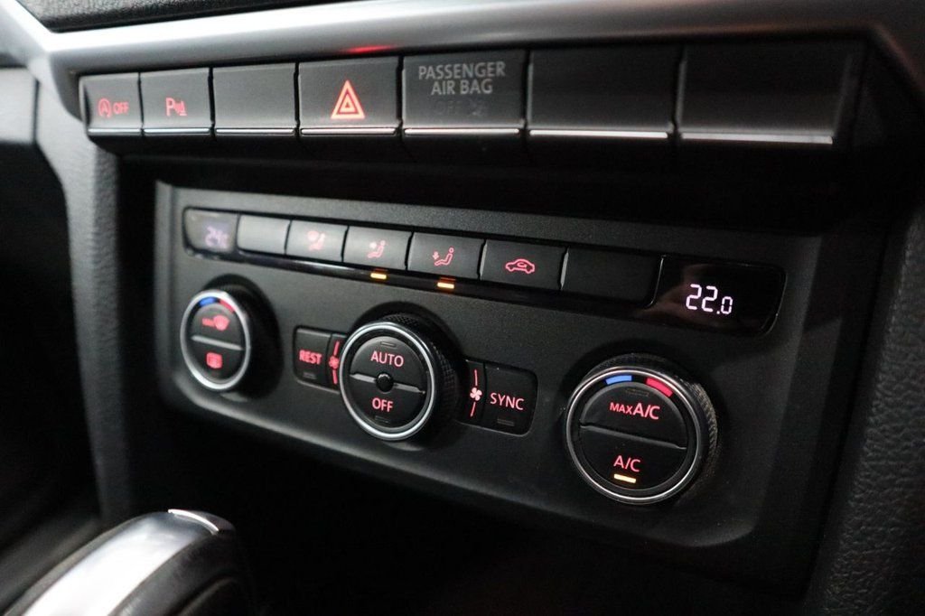 Used Volkswagen Amarok 2018 for sale - 77263748: Photo 24