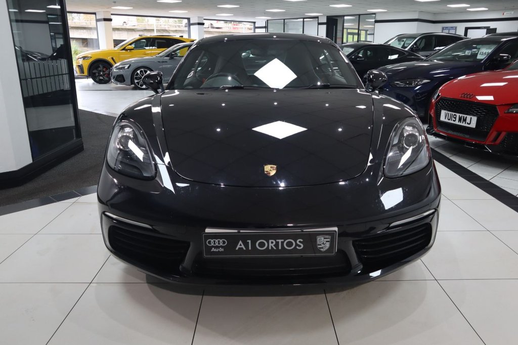 Used Porsche Cayman 2019 for sale - 76973162: Photo 2