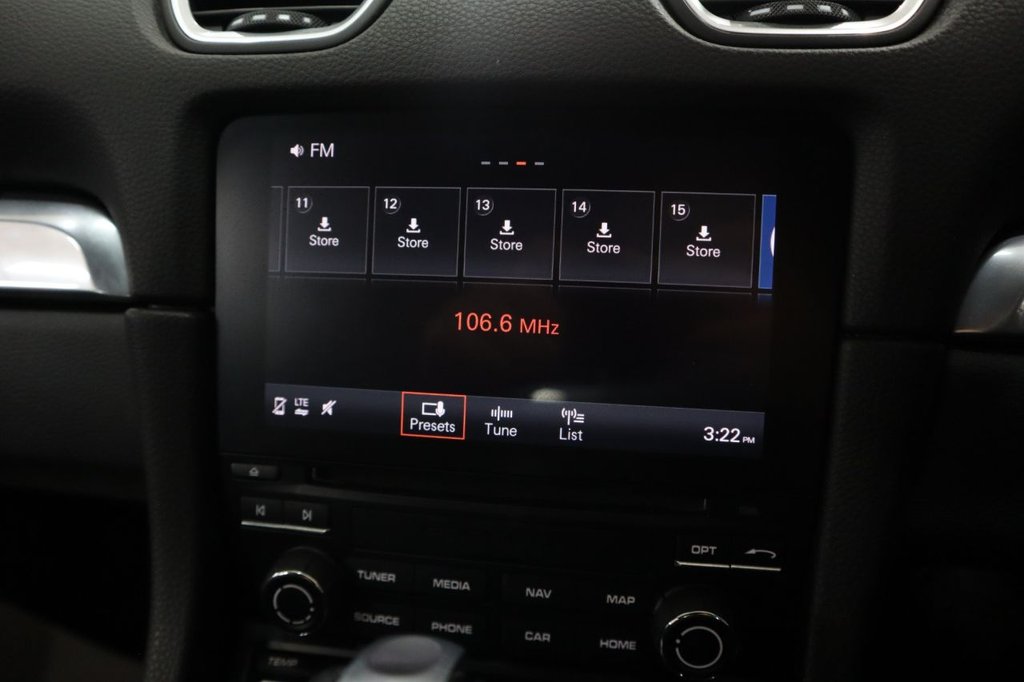 Used Porsche Cayman 2019 for sale - 76973162: Photo 26