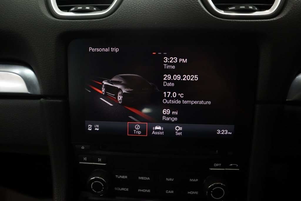 Used Porsche Cayman 2019 for sale - 76973162: Photo 31