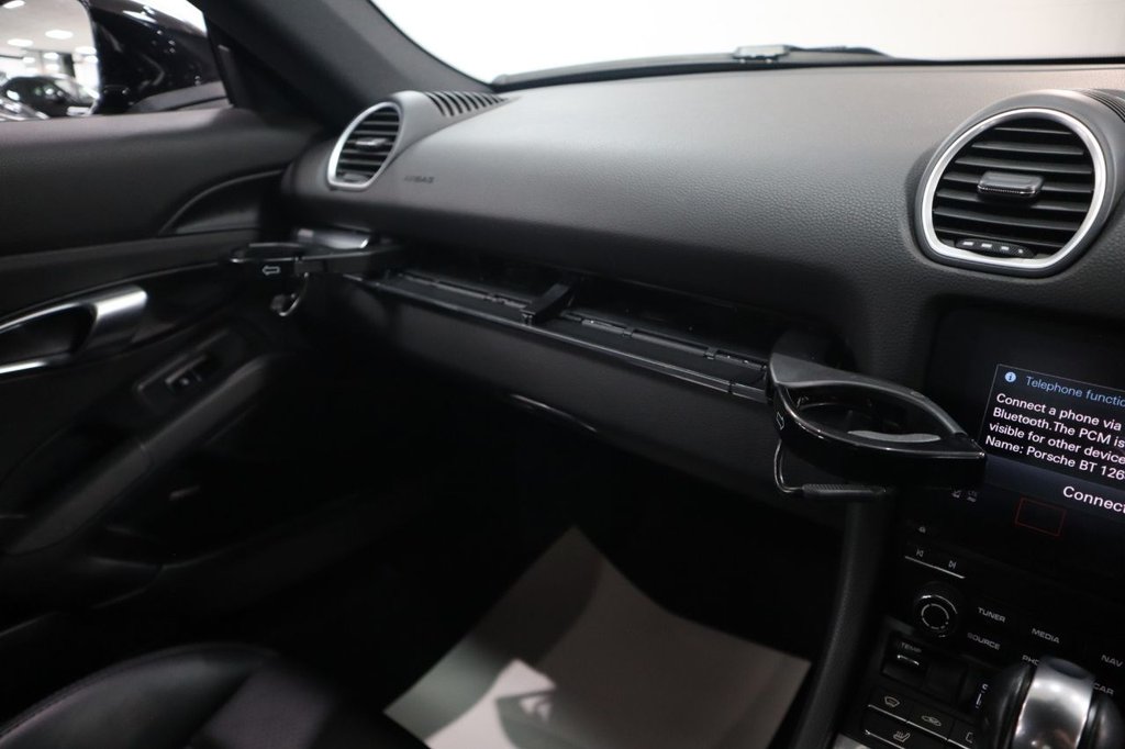 Used Porsche Cayman 2019 for sale - 76973162: Photo 40