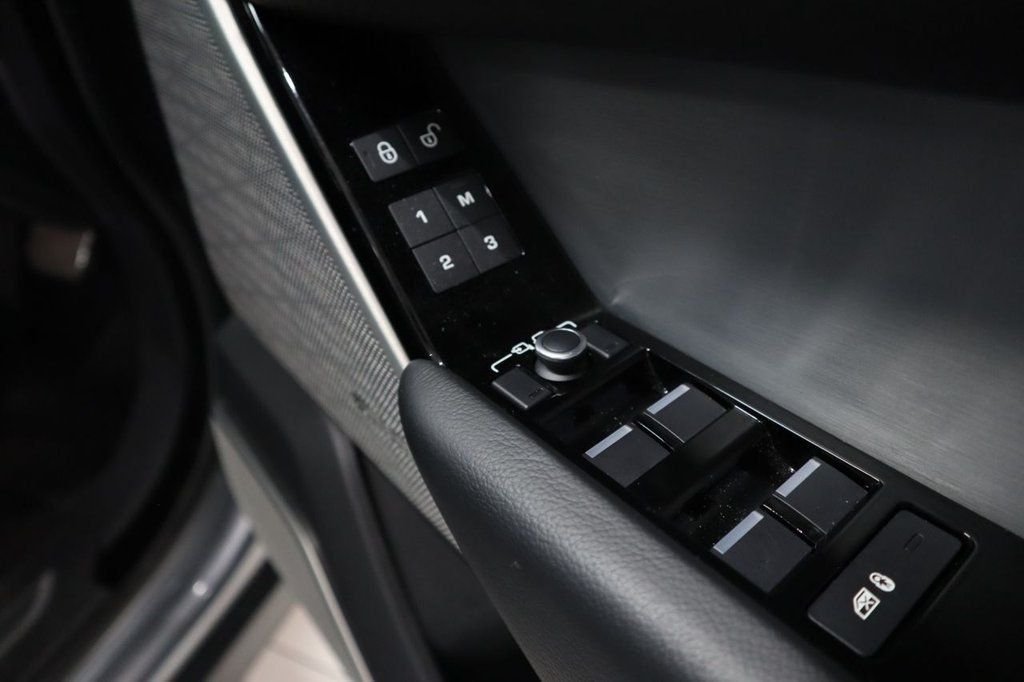 Used Land Rover Range Rover Velar 2020 for sale - 77594526: Photo 18