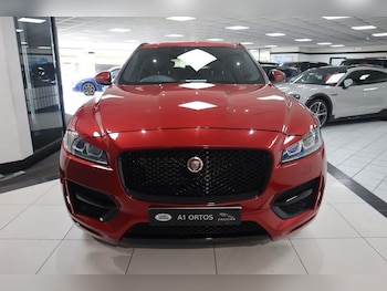 Used Jaguar F-Pace 2019 for sale - 76900726: Photo