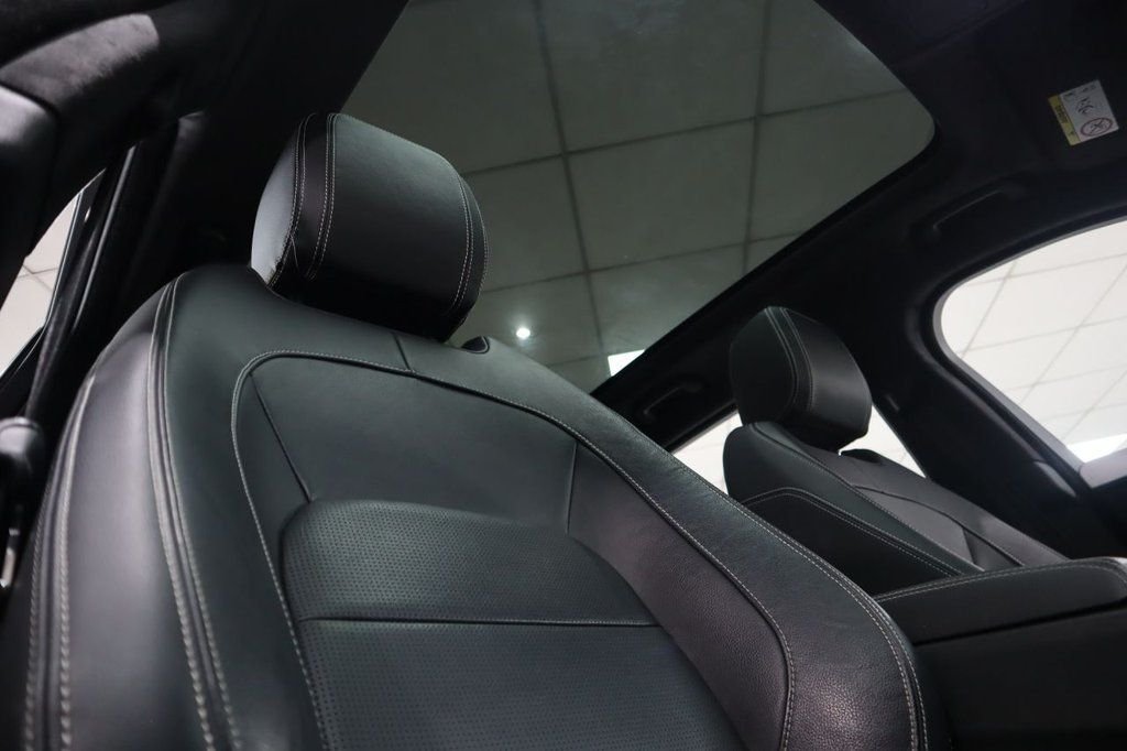 Used Jaguar F-Pace 2019 for sale - 76900726: Photo 4