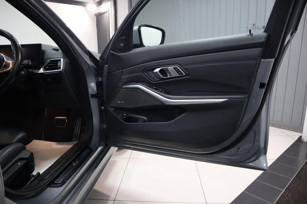 Used BMW 3 Series 2022 for sale - 76132774: Photo 17