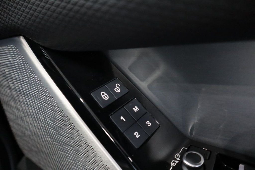 Used Land Rover Range Rover Velar 2020 for sale - 77042514: Photo 11
