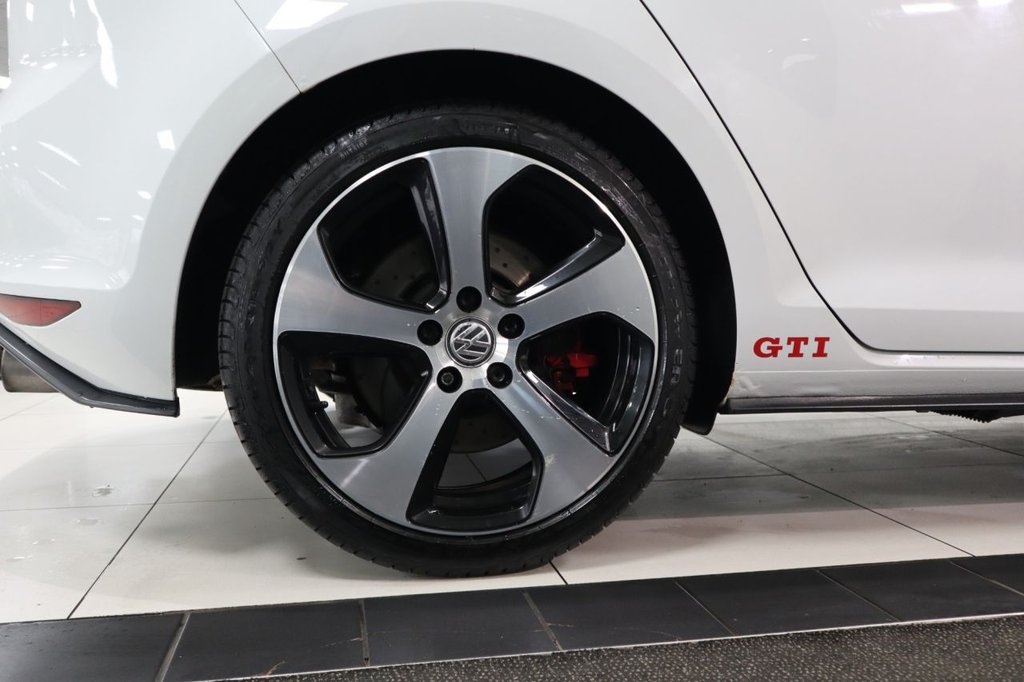 Used Volkswagen Golf 2015 for sale - 77072381: Photo 11