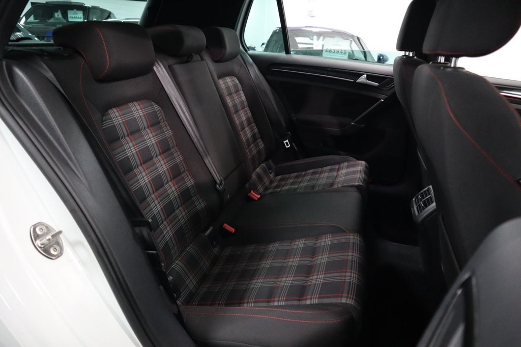 Used Volkswagen Golf 2015 for sale - 77072381: Photo 18