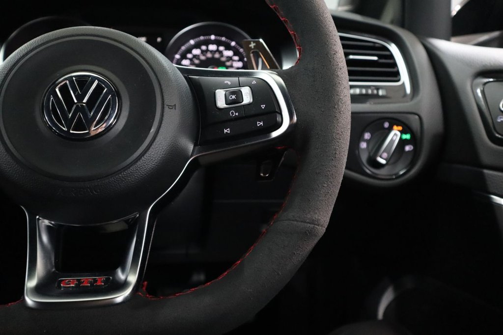 Used Volkswagen Golf 2015 for sale - 77072381: Photo 25