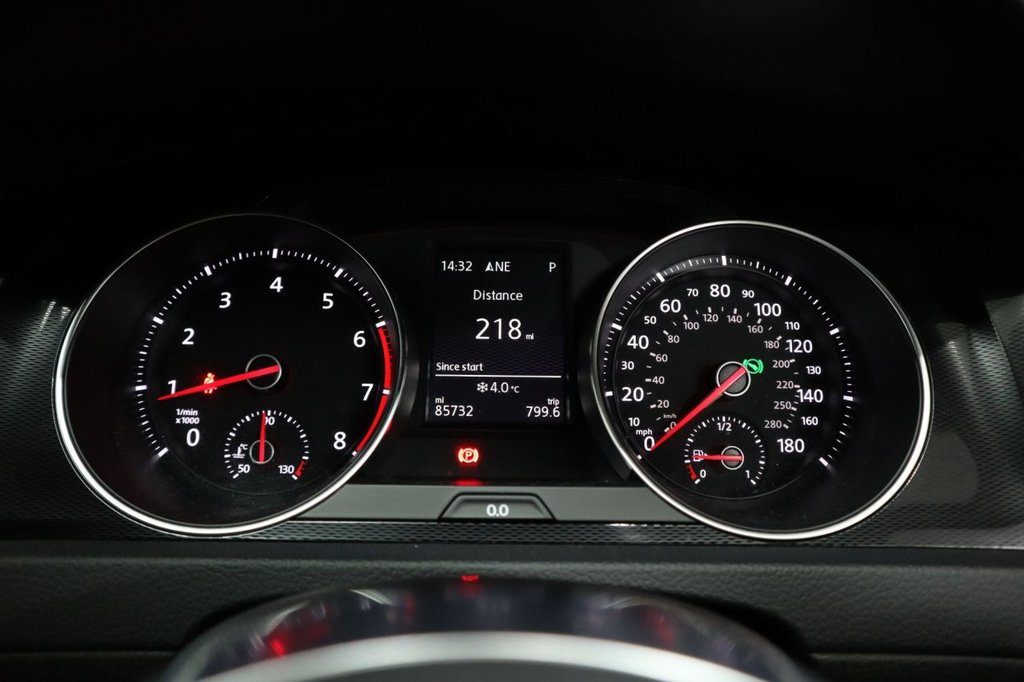 Used Volkswagen Golf 2015 for sale - 77072381: Photo 26