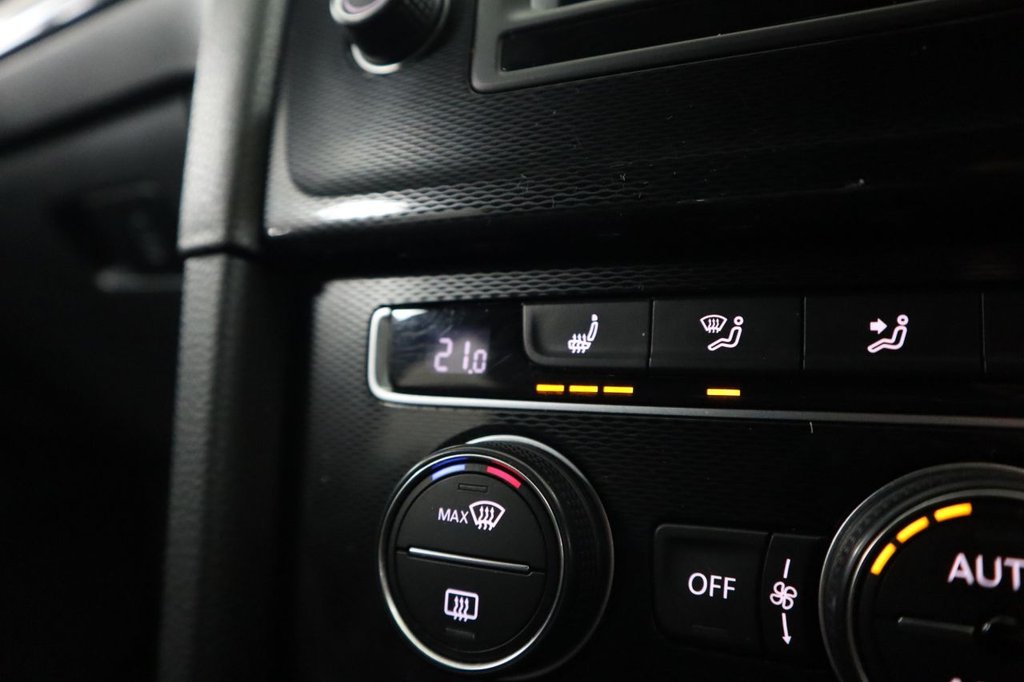 Used Volkswagen Golf 2015 for sale - 77072381: Photo 33