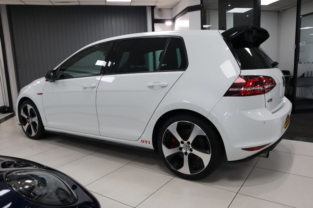 Used Volkswagen Golf 2015 for sale - 77072381: Photo 5