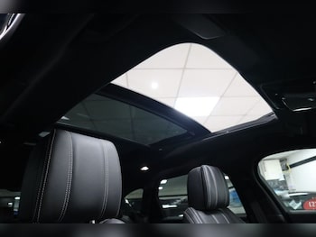 Used Land Rover Range Rover Velar 2021 for sale - 77256083: Photo