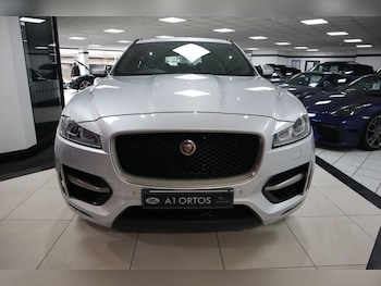 Used Jaguar F-Pace 2016 for sale - 77236316: Photo