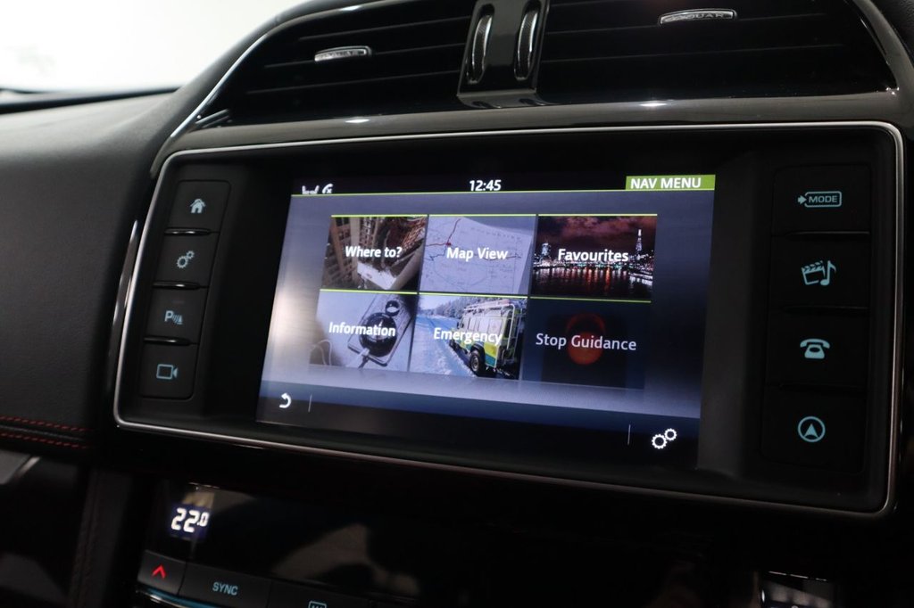 Used Jaguar F-Pace 2016 for sale - 77236316: Photo 35