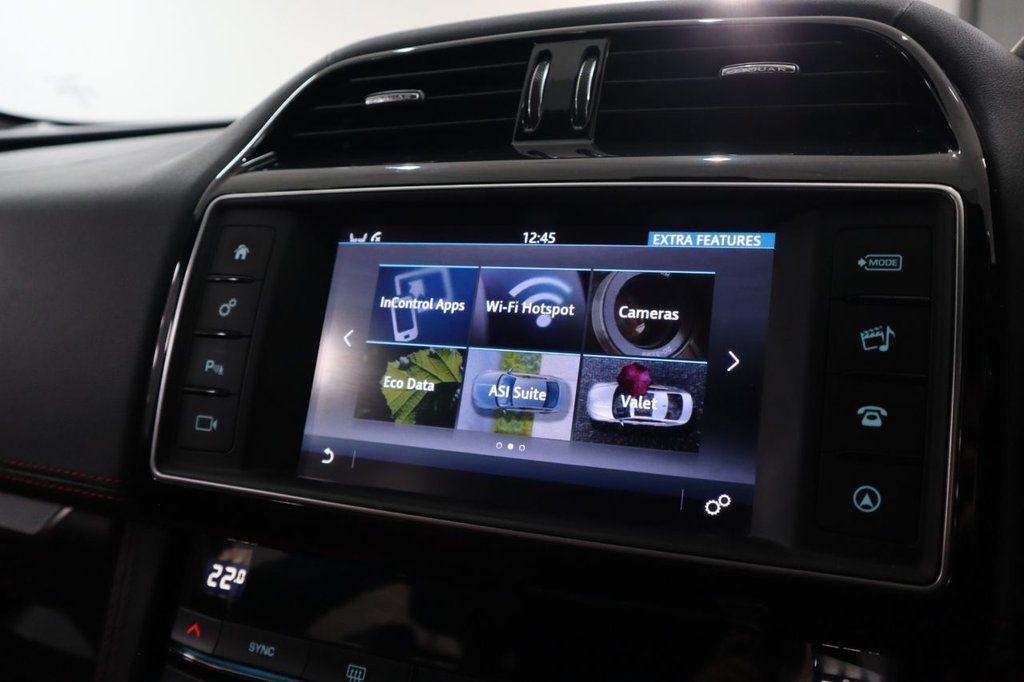 Used Jaguar F-Pace 2016 for sale - 77236316: Photo 37