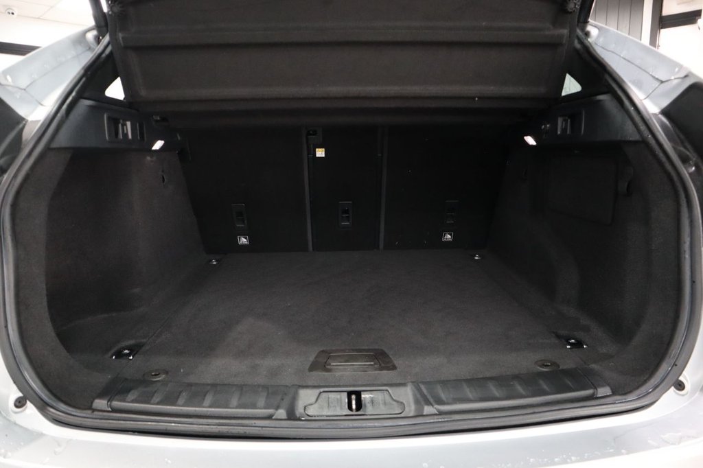 Used Jaguar F-Pace 2016 for sale - 77236316: Photo 8