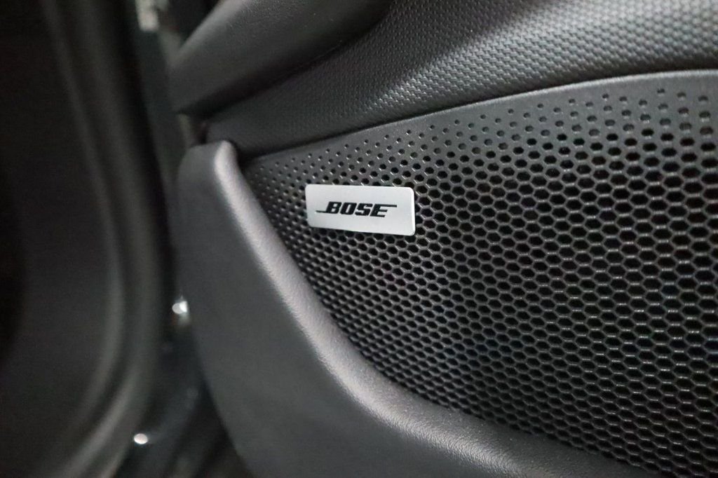 Used Porsche Taycan 2023 for sale - 77293170: Photo 15