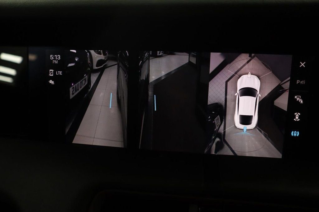 Used Porsche Taycan 2023 for sale - 77293170: Photo 19