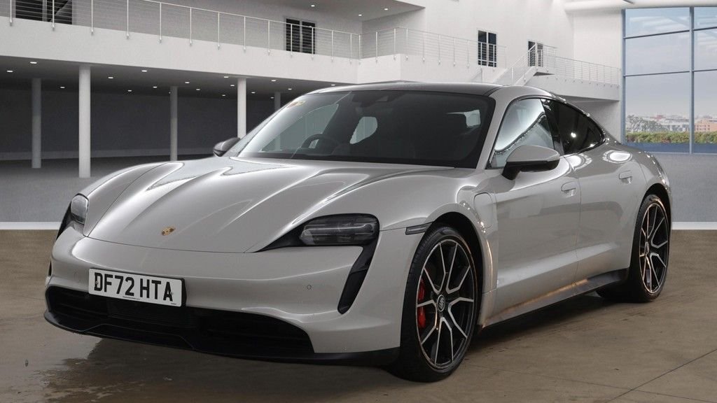 Used Porsche Taycan 2023 for sale - 77293170: Photo 2