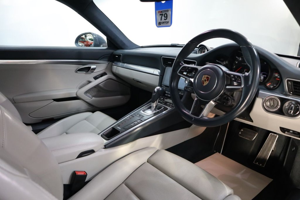 Used Porsche 911 2017 for sale - 76966296: Photo 14