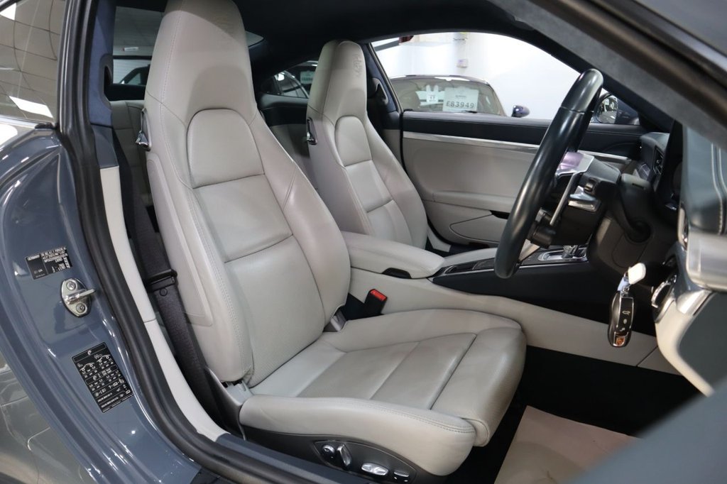 Used Porsche 911 2017 for sale - 76966296: Photo 15