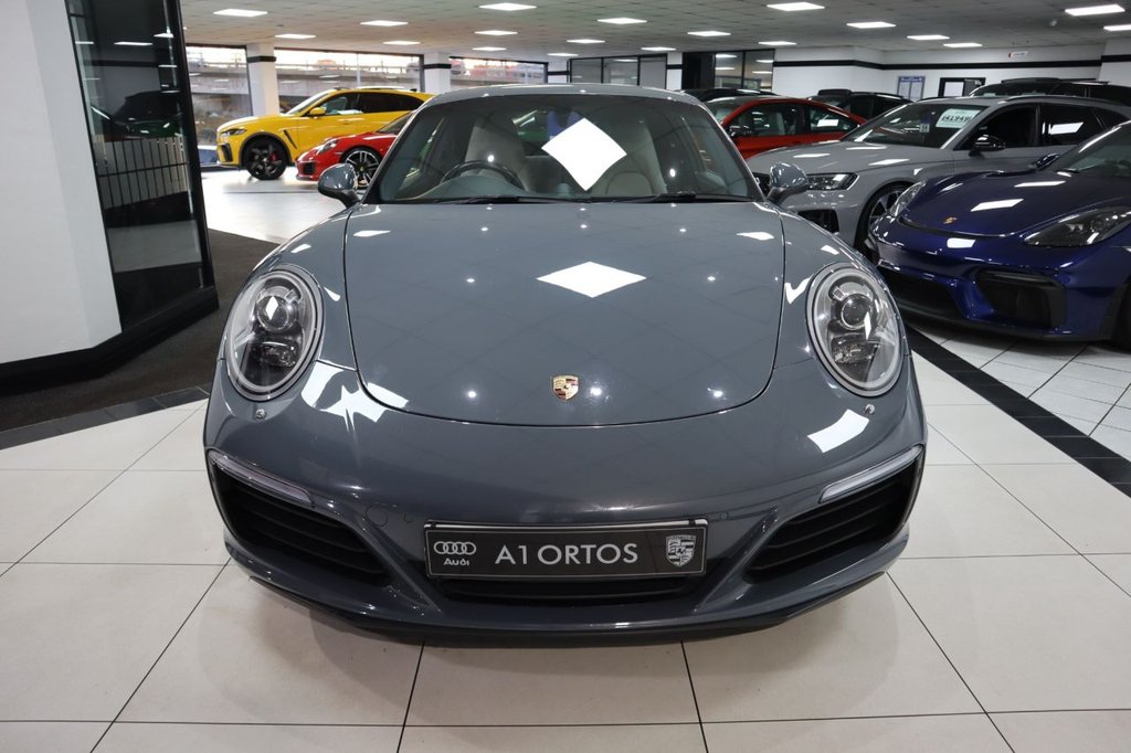 Used Porsche 911 2017 for sale - 76966296: Photo 2