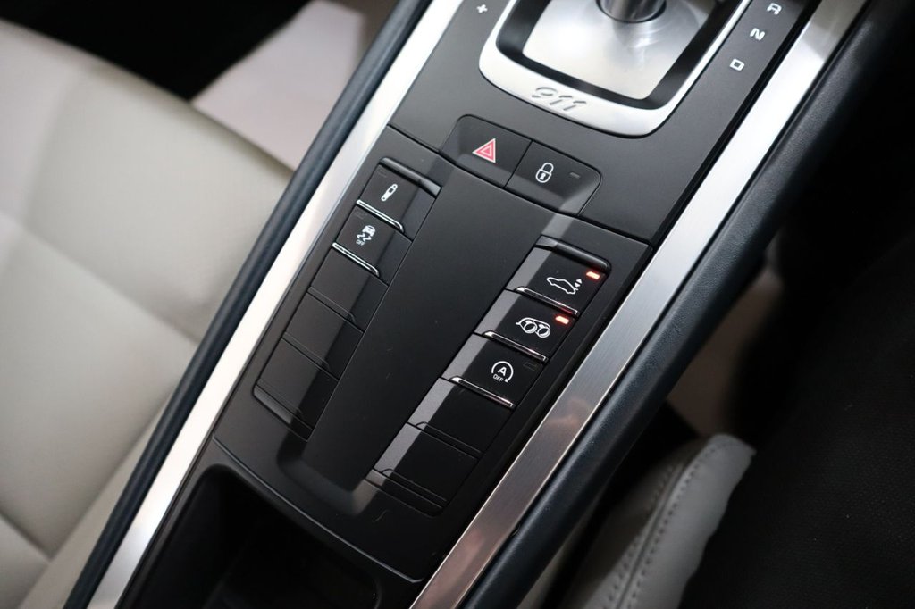 Used Porsche 911 2017 for sale - 76966296: Photo 34