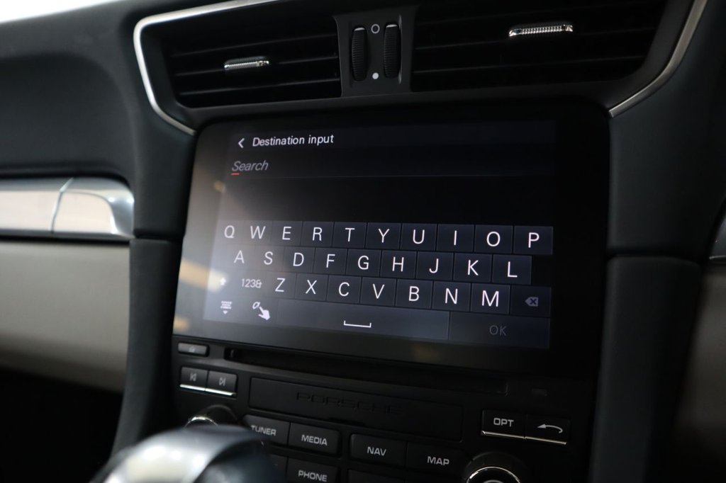 Used Porsche 911 2017 for sale - 76966296: Photo 43