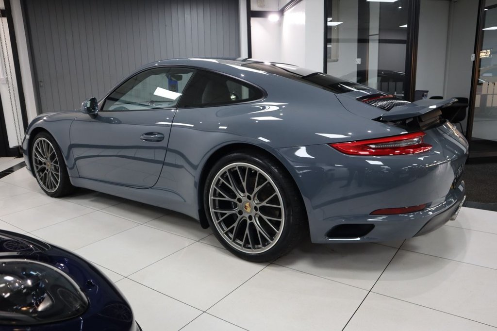 Used Porsche 911 2017 for sale - 76966296: Photo 6