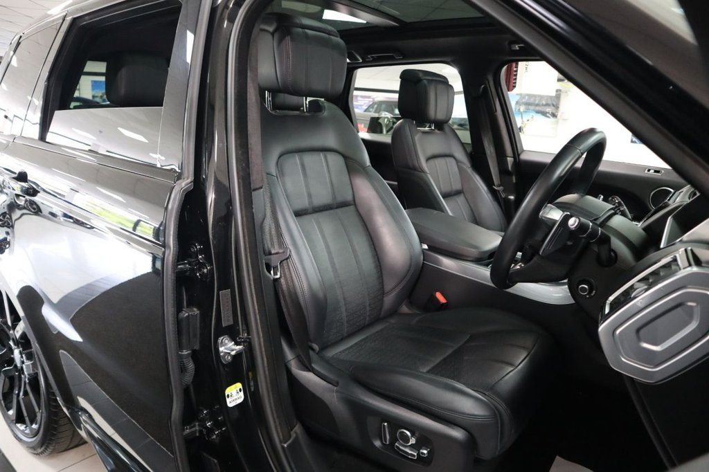 Used Land Rover Range Rover Sport 2019 for sale - 76698906: Photo 11