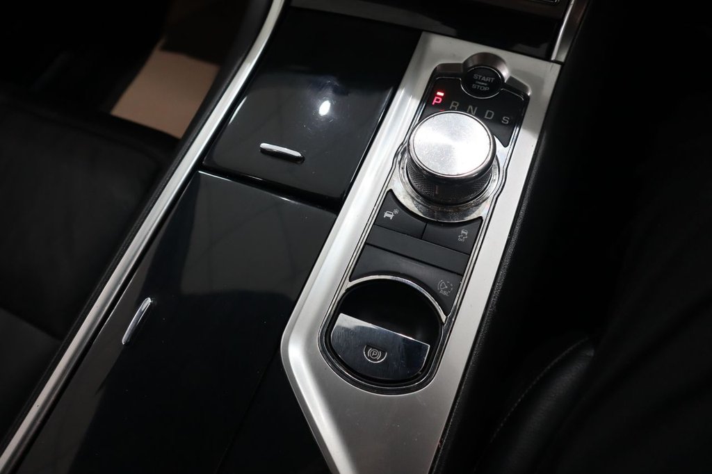 Used Jaguar XF 2015 for sale - 77672647: Photo 25