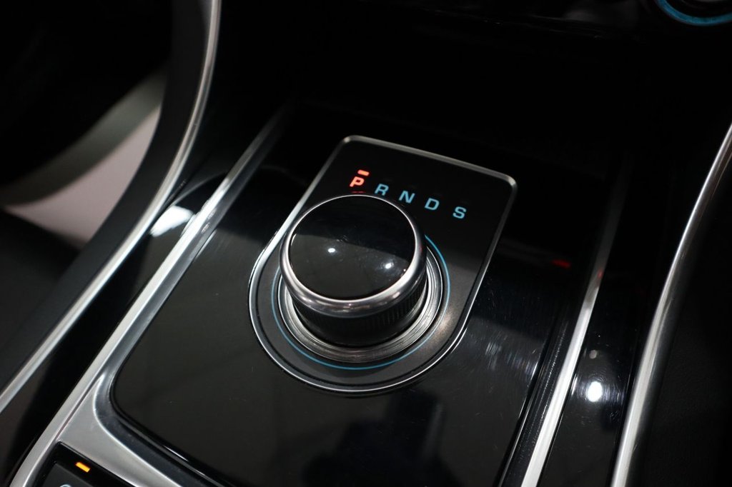 Used Jaguar XE 2016 for sale - 76563321: Photo 18