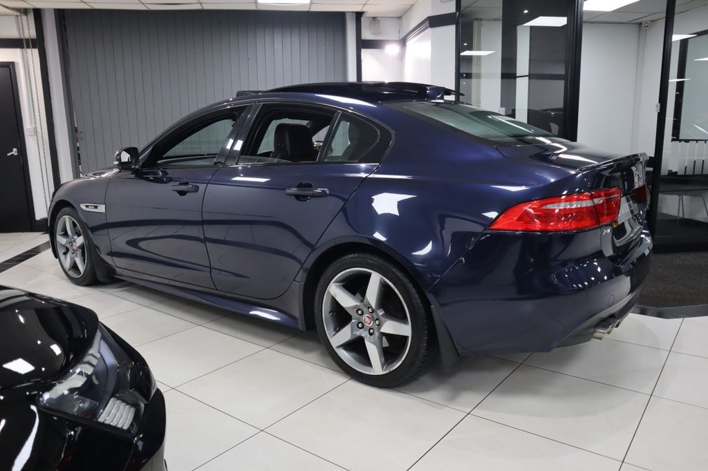 Used Jaguar XE 2016 for sale - 76563321: Photo 5